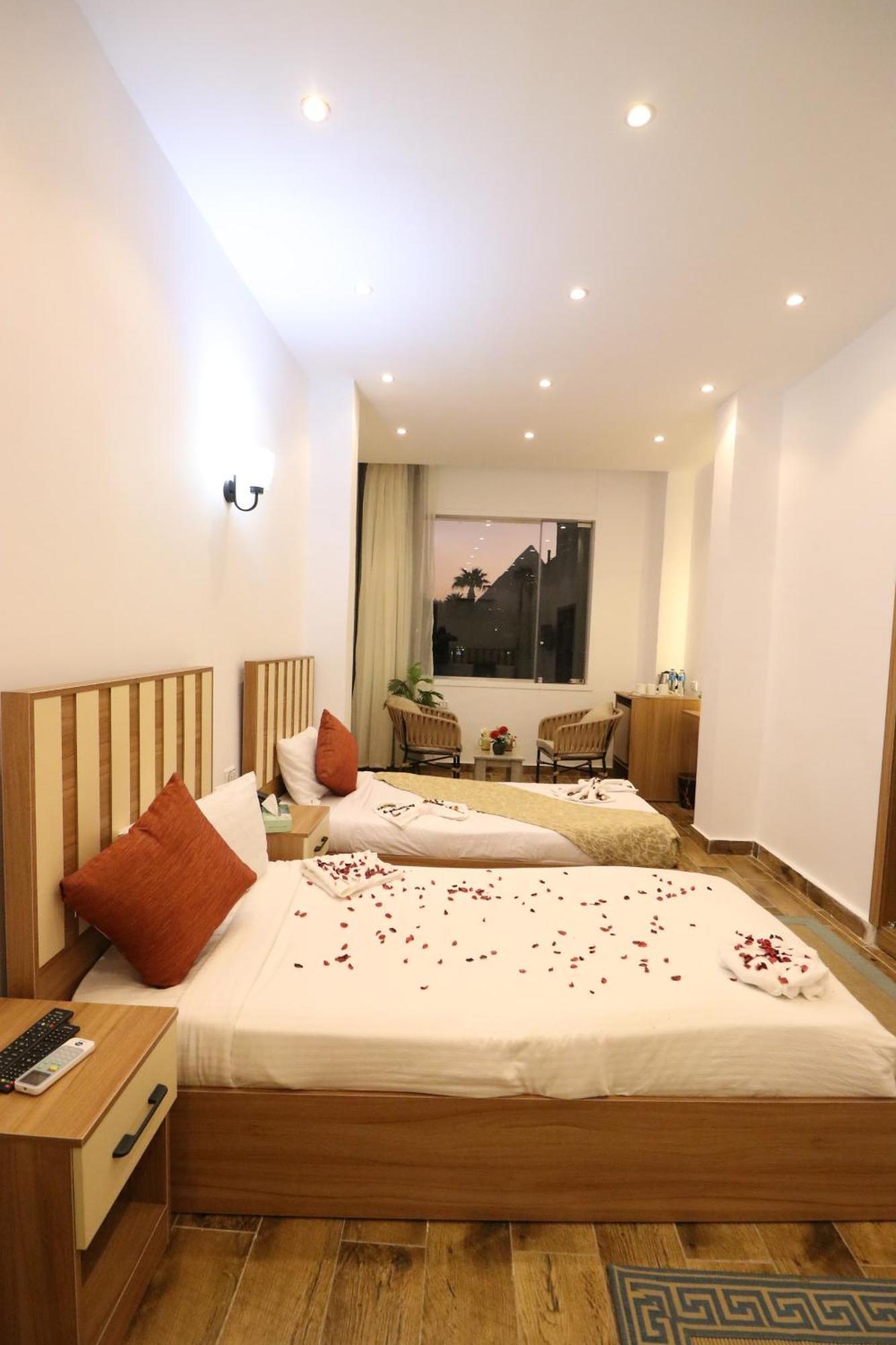 West Pyramids Hotel Kafret el-Gabal Eksteriør bilde