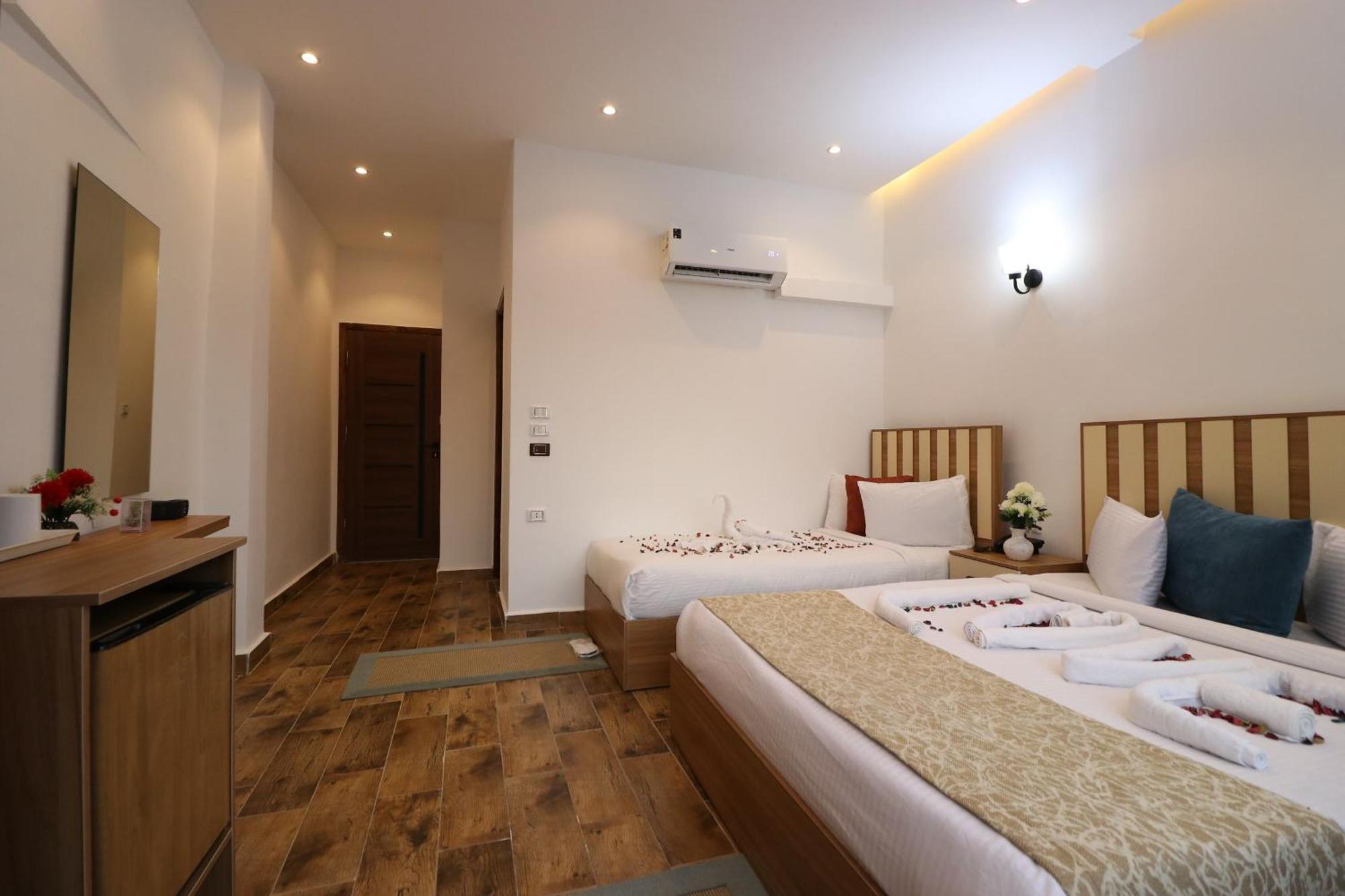 West Pyramids Hotel Kafret el-Gabal Eksteriør bilde